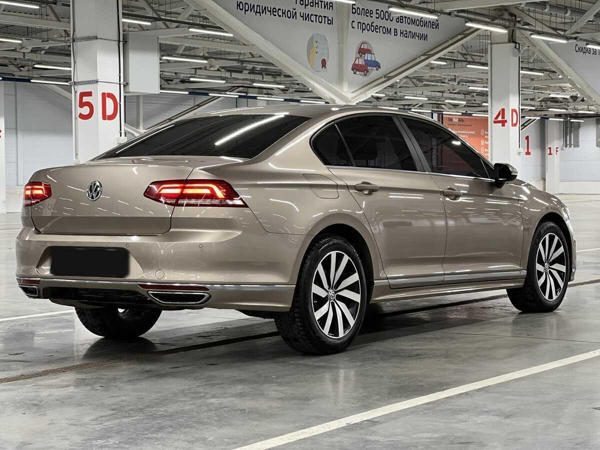 Volkswagen Passat б/у, 2016, Роботизированная. Фото: #4