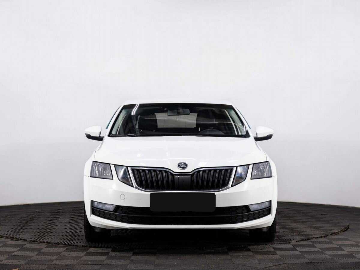 Skoda Octavia б/у, 2018, Механическая. Фото: #1