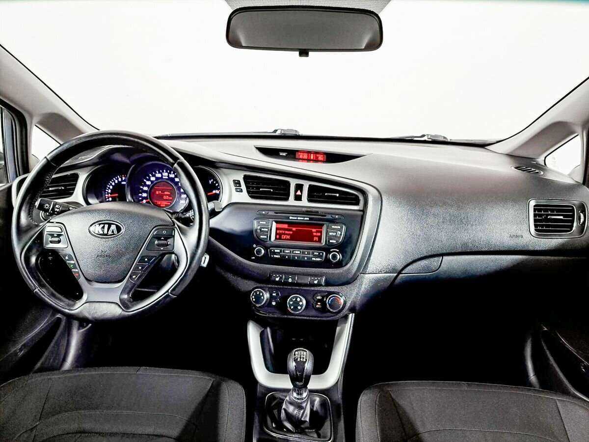 Kia Ceed б/у, 2014, Механическая. Фото: #11