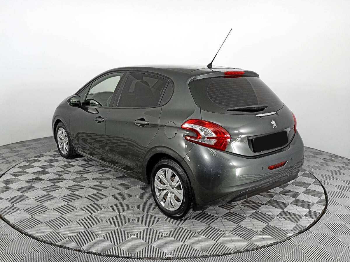 Peugeot 208 б/у, 2013, Автоматическая. Фото: #6