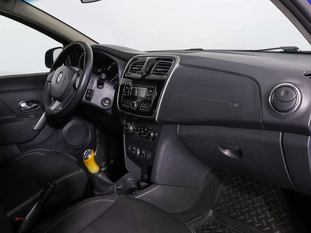 Renault Sandero б/у, 2016, Механическая. Фото: #7