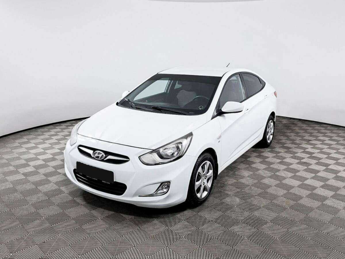 Hyundai Solaris б/у, 2013, Автоматическая. Фото: #0