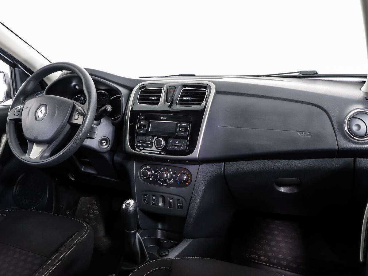Renault Logan б/у, 2017, Механическая. Фото: #8