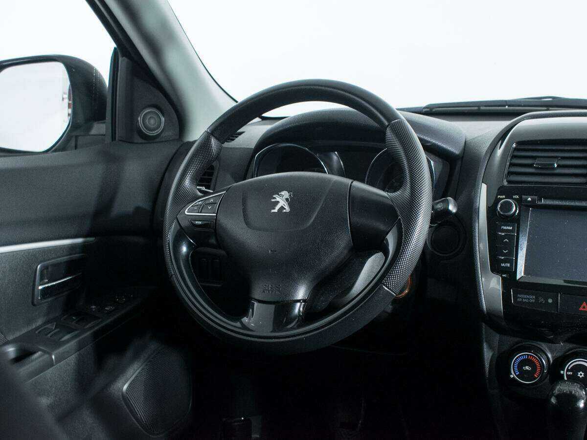 Peugeot 4008 б/у, 2012, Механическая. Фото: #11