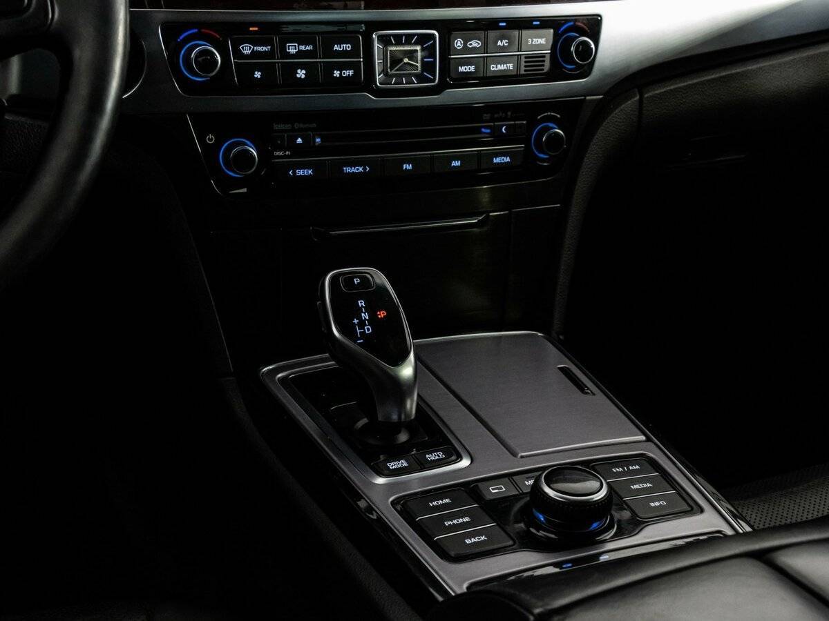 Hyundai Equus б/у, 2015, Автоматическая. Фото: #10