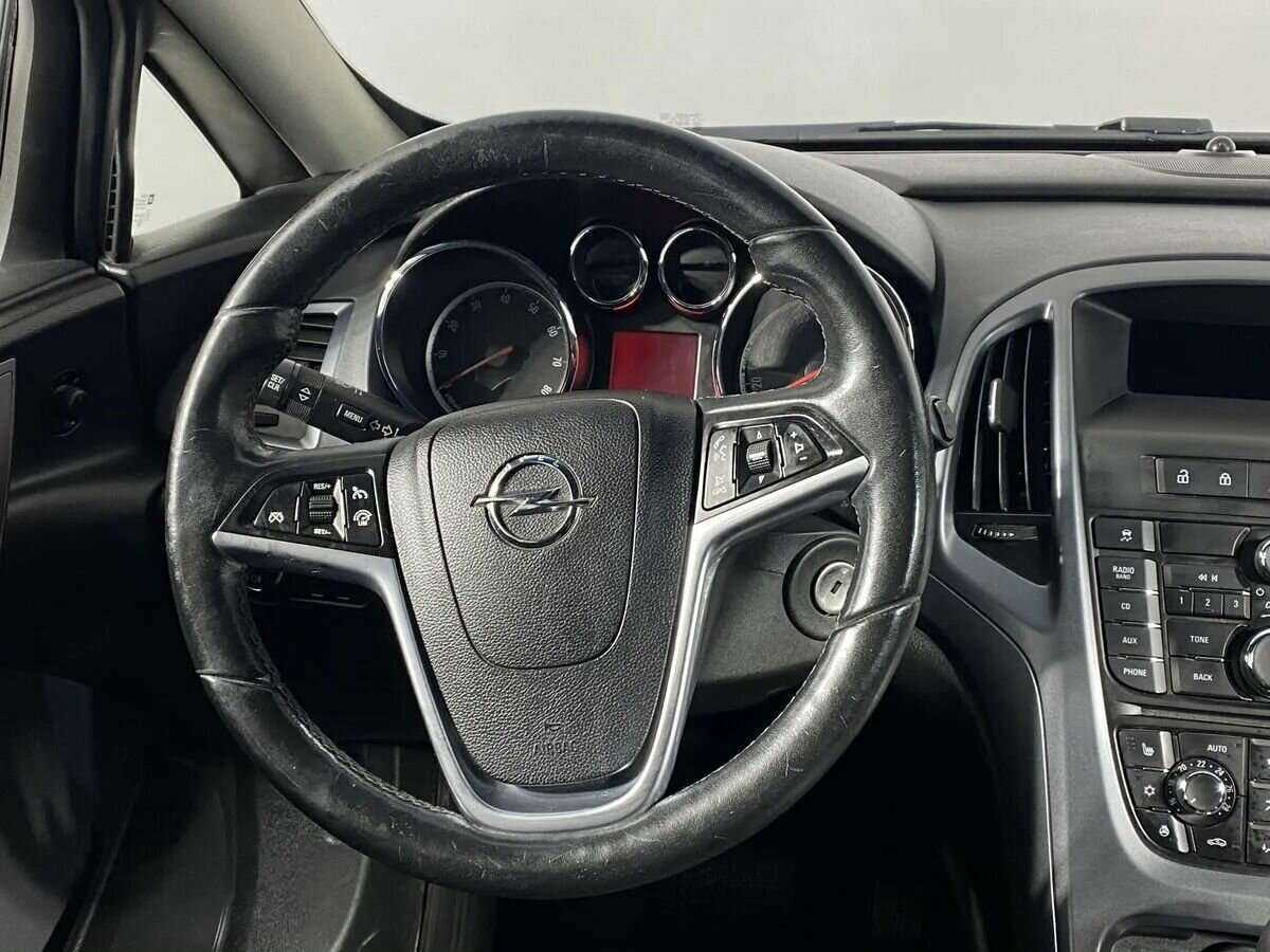 Opel Astra б/у, 2013, Автоматическая. Фото: #11