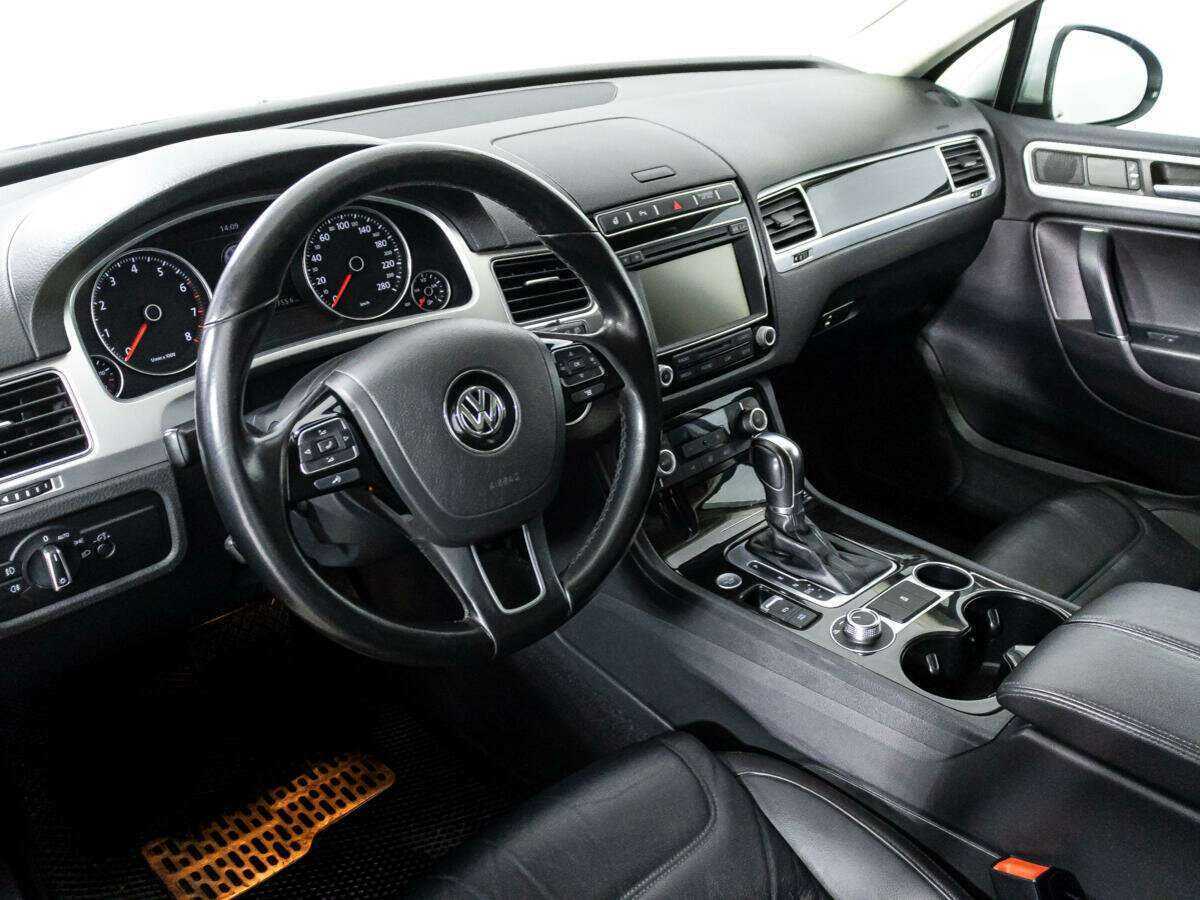 Volkswagen Touareg б/у, 2015, Автоматическая. Фото: #8