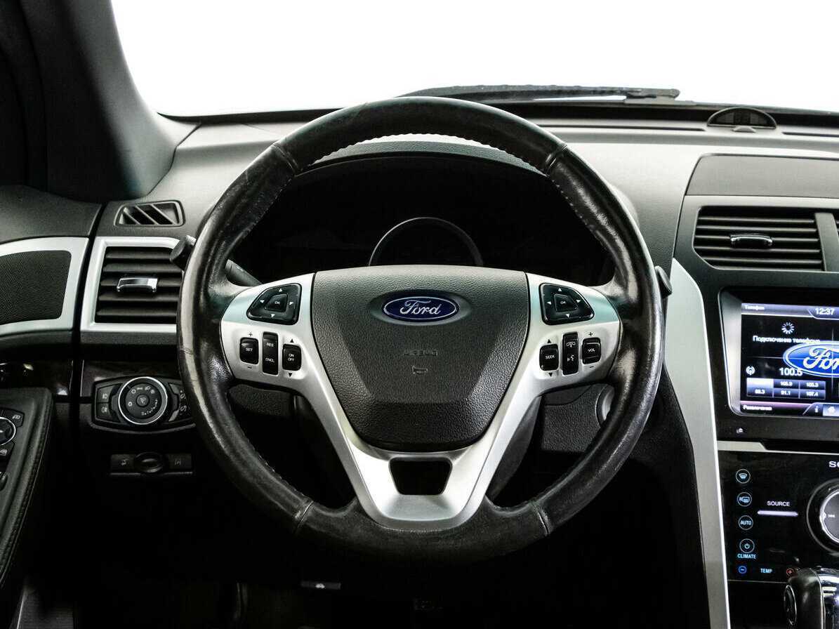 Ford Explorer б/у, 2014, Автоматическая. Фото: #11