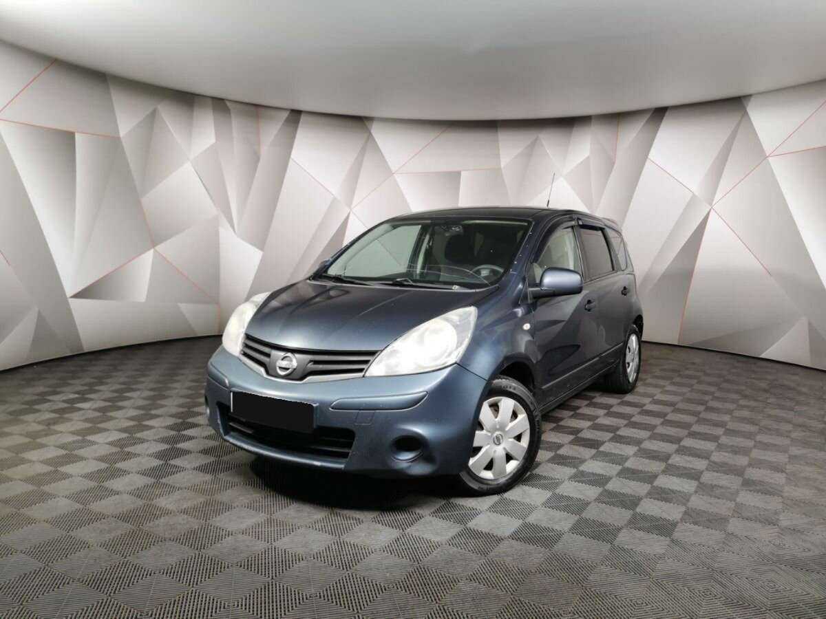 Nissan Note б/у, 2013, Механическая. Посмотреть фото
