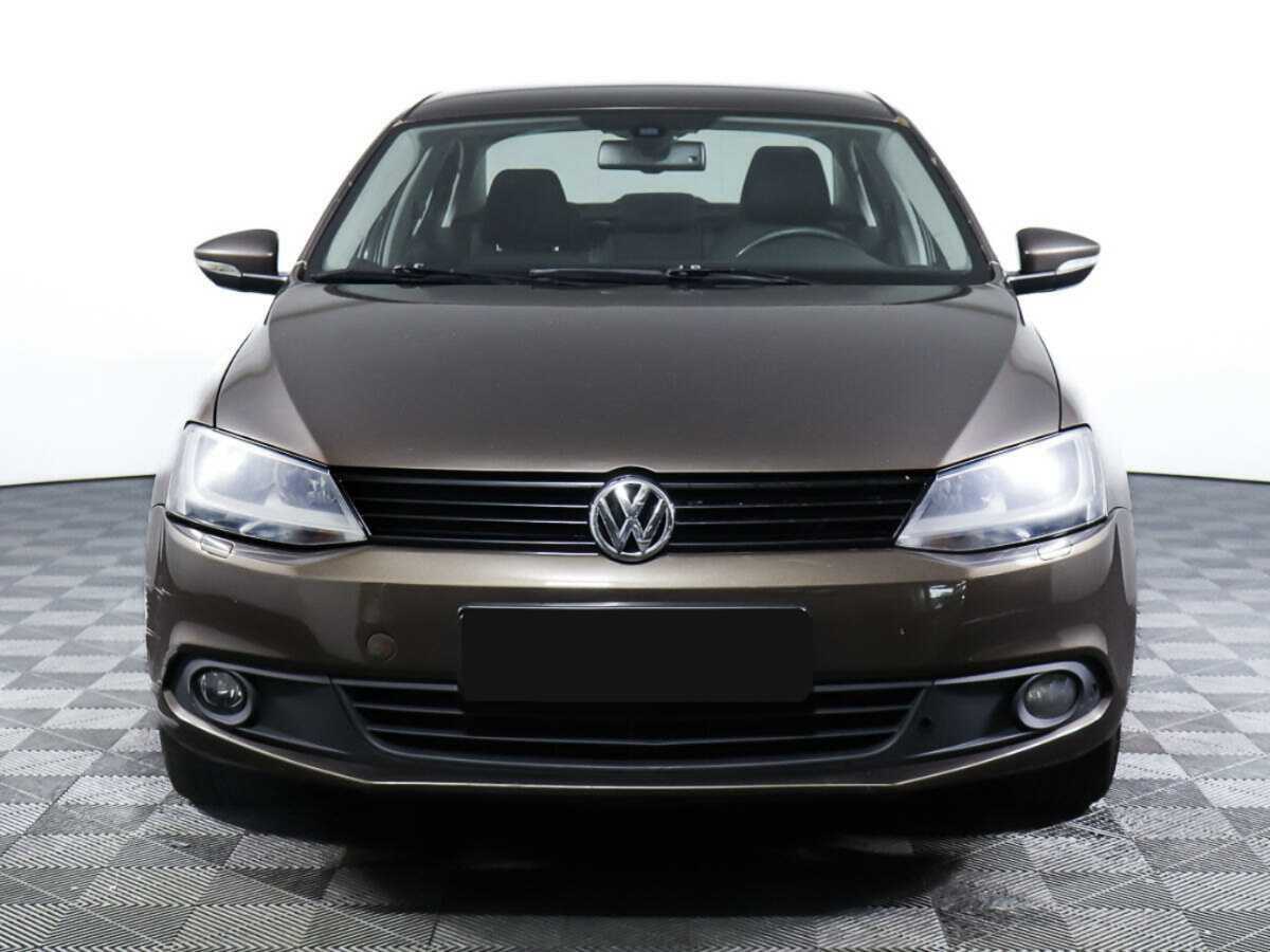 Volkswagen Jetta б/у, 2012, Автоматическая. Фото: #0