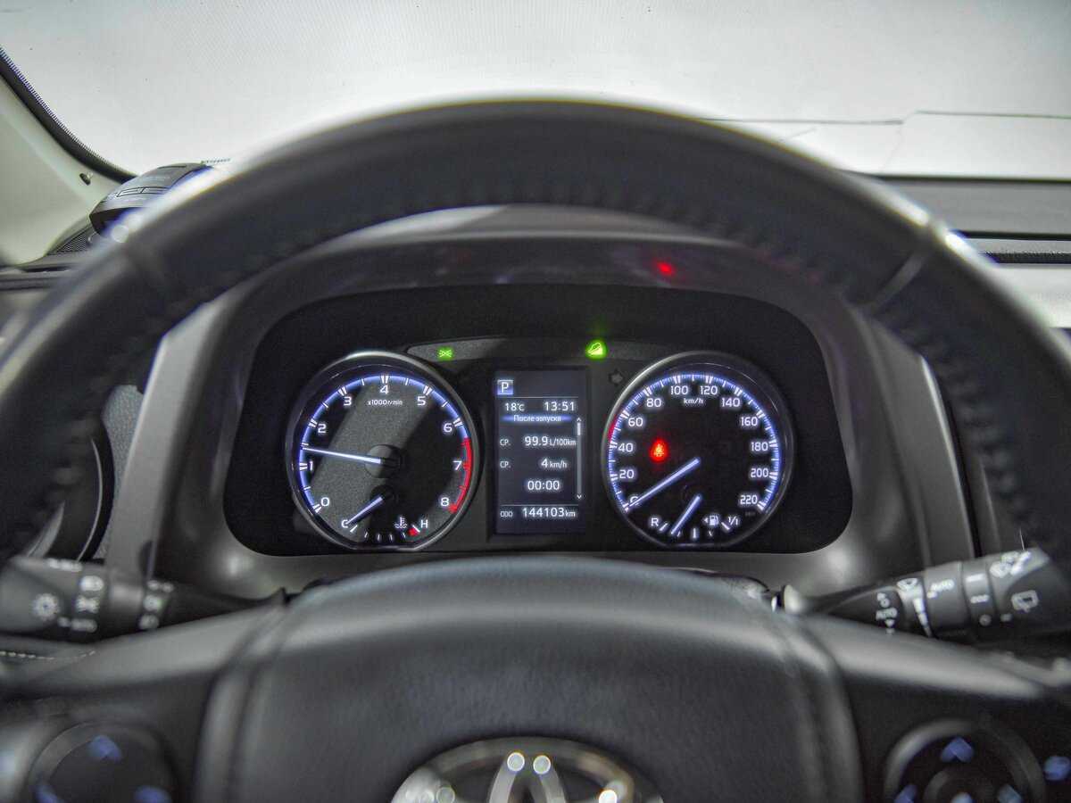 Toyota RAV4 б/у, 2018, Автоматическая. Фото: #6