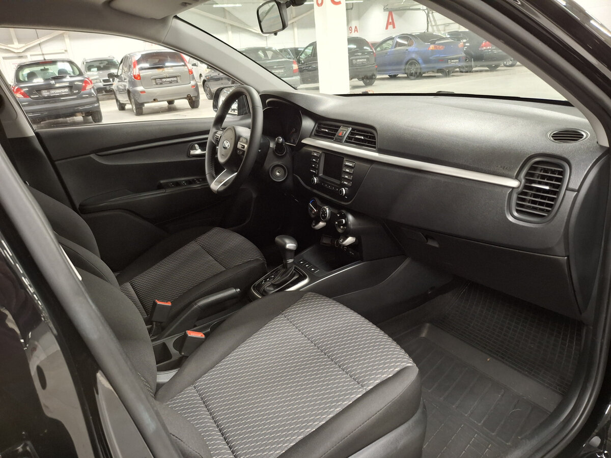 Kia Rio б/у, 2019, Автоматическая. Фото: #10