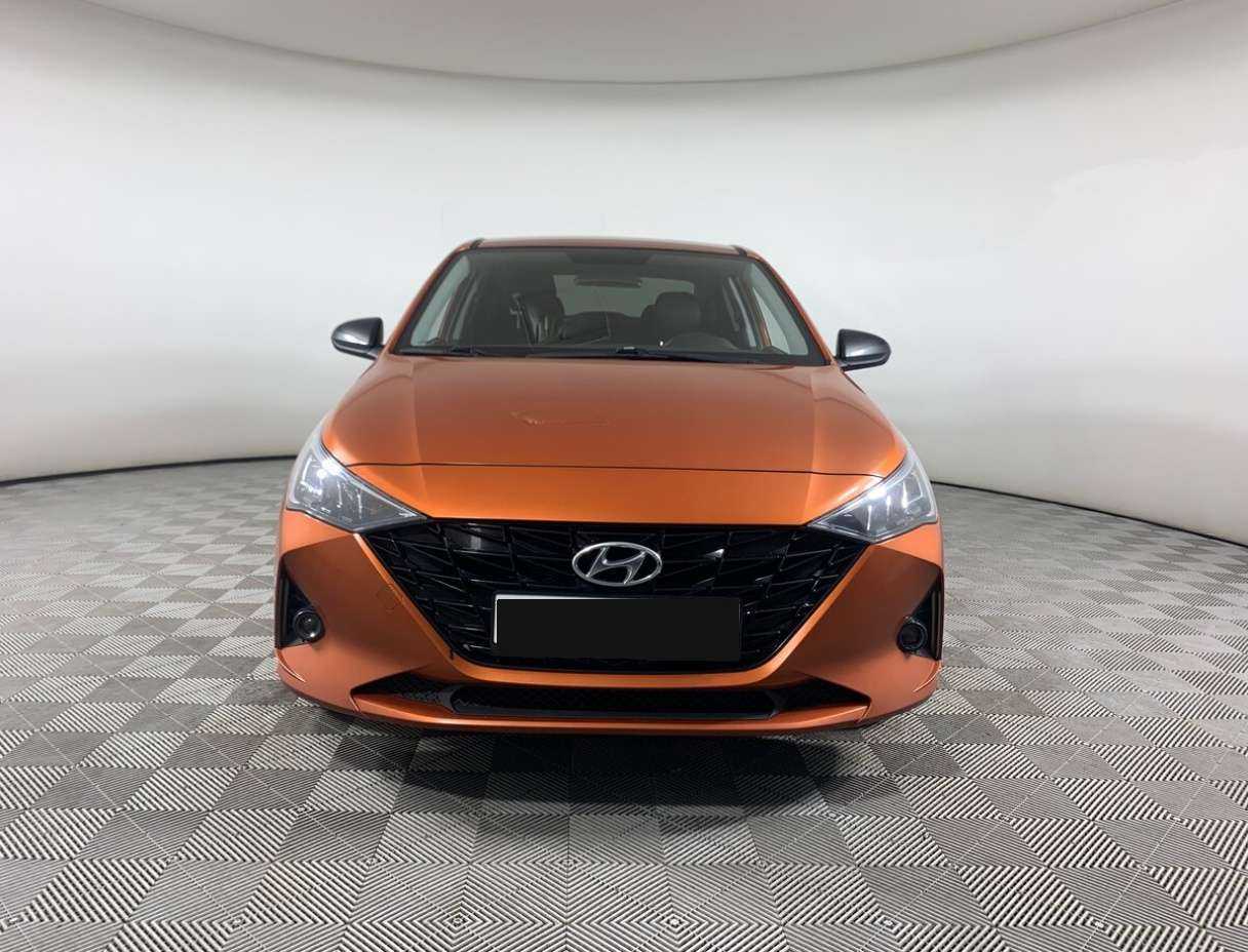 Hyundai Solaris б/у, 2022, Механическая. Фото: #1