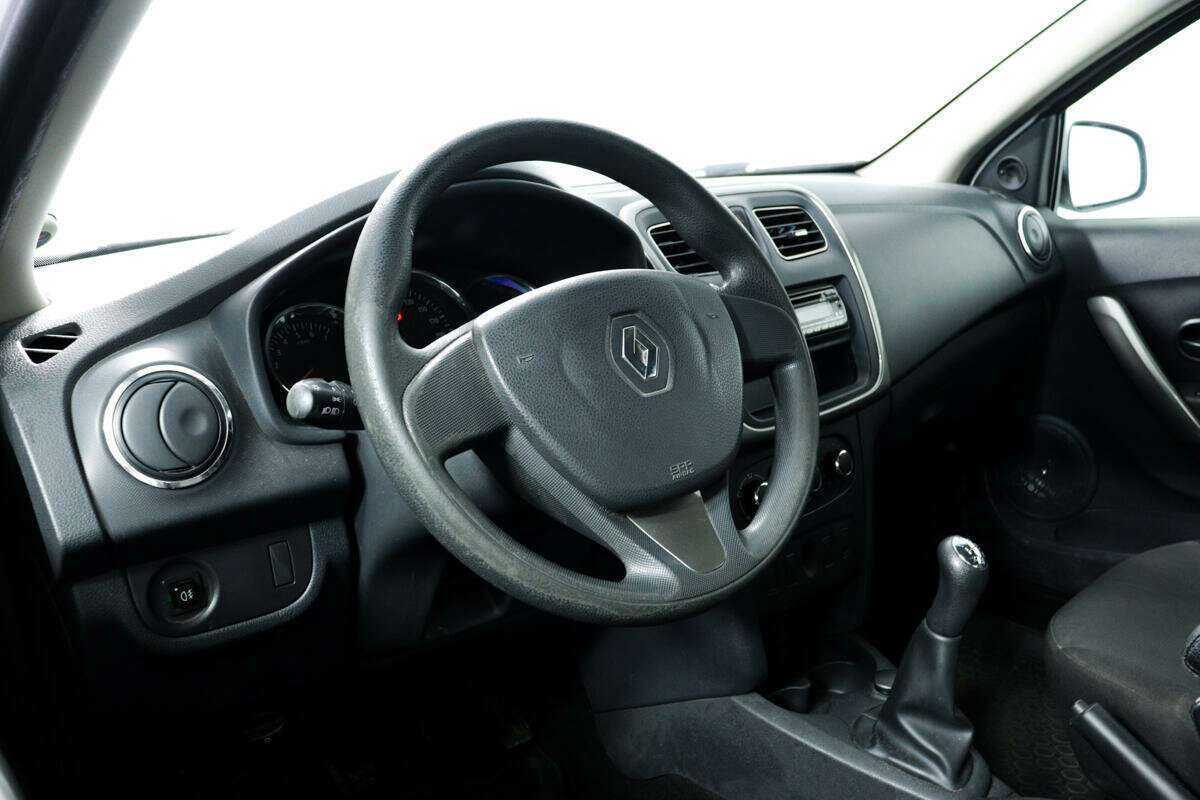 Renault Logan б/у, 2016, Механическая. Фото: #12