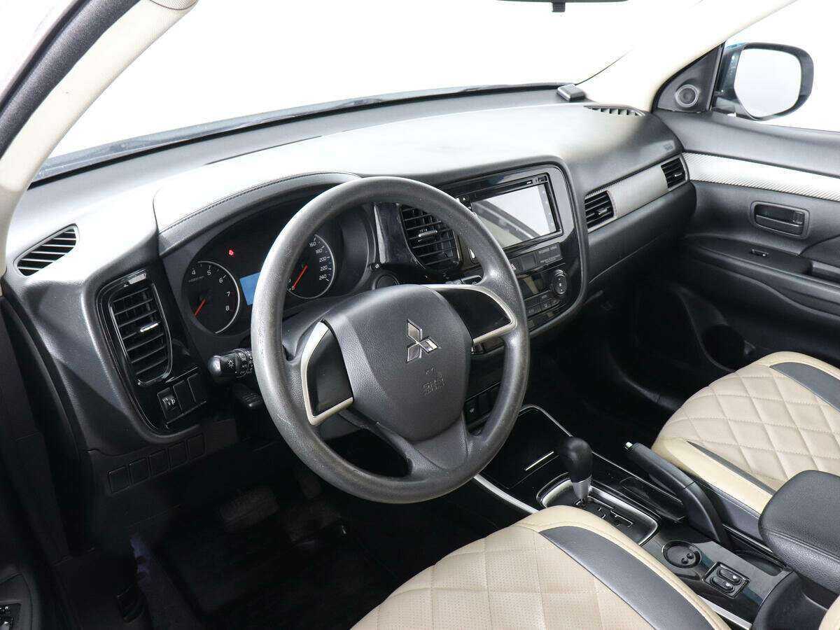 Mitsubishi Outlander б/у, 2017, Вариатор. Фото: #8