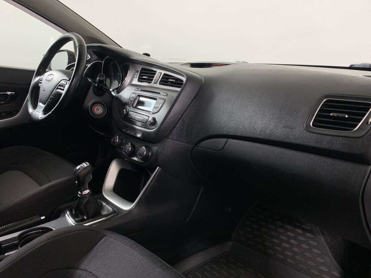 Kia Ceed б/у, 2014, Механическая. Фото: #10