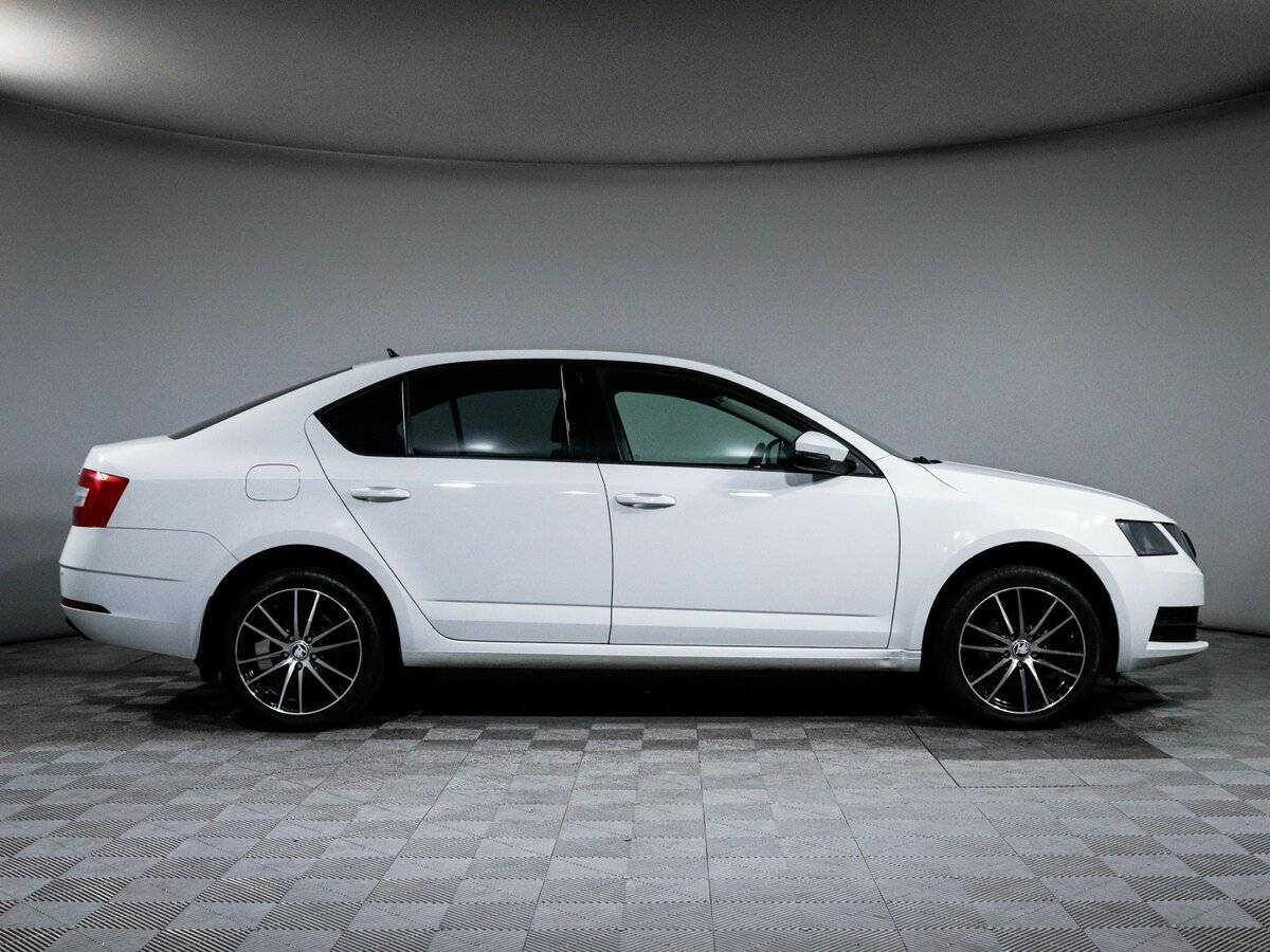 Skoda Octavia б/у, 2019, Автоматическая. Фото: #3