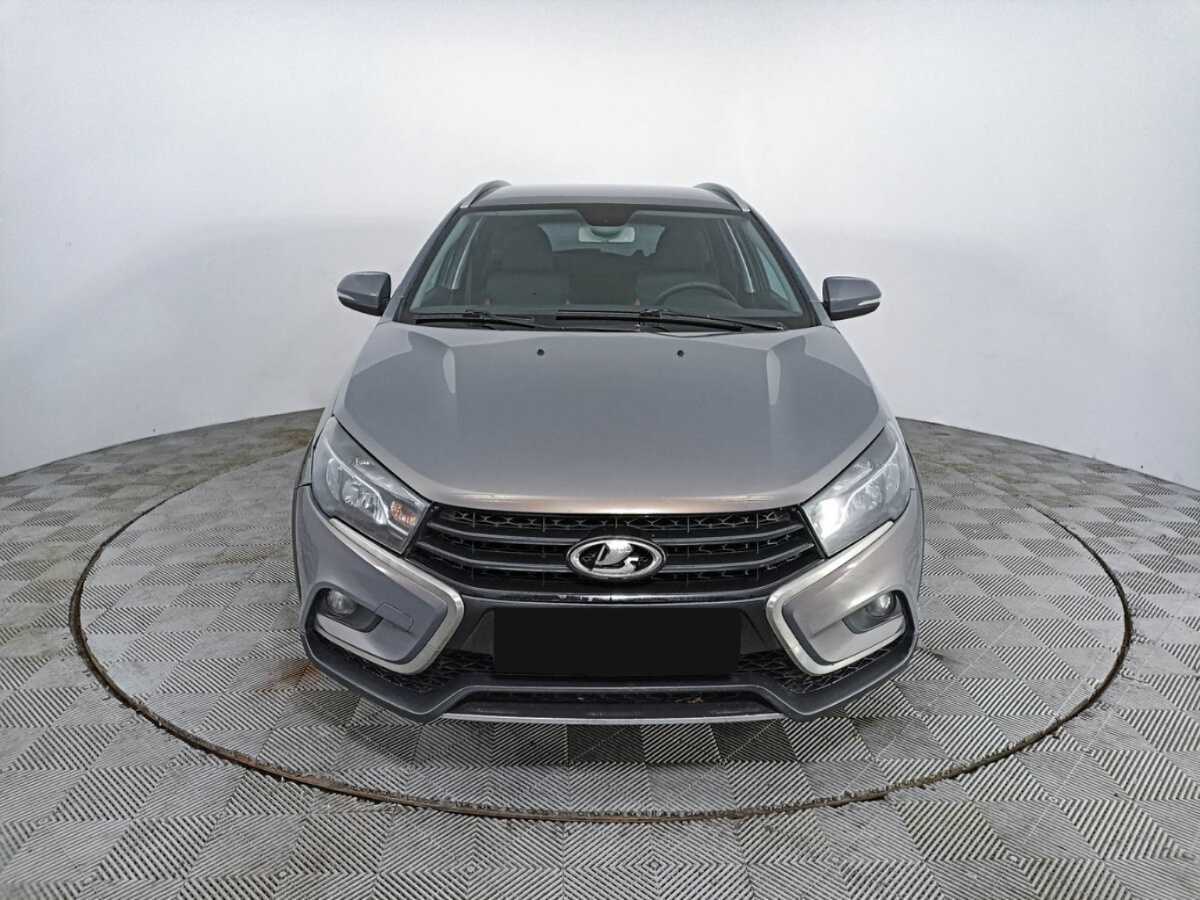 Lada (ВАЗ) Vesta б/у, 2017, Механическая. Фото: #1