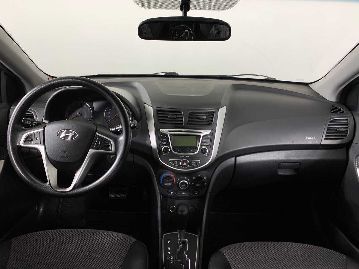 Hyundai Solaris б/у, 2012, Автоматическая. Фото: #9