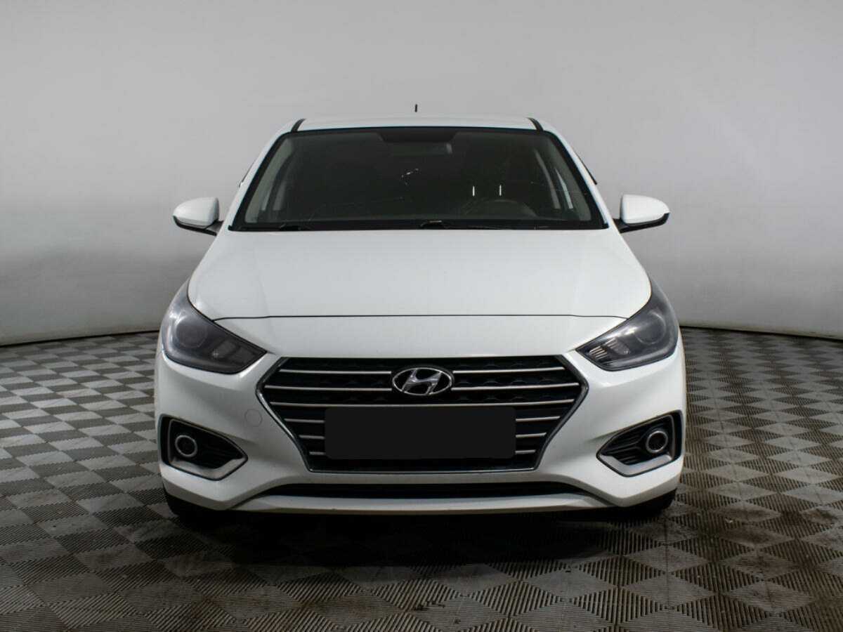 Hyundai Solaris б/у, 2018, Автоматическая. Фото: #1