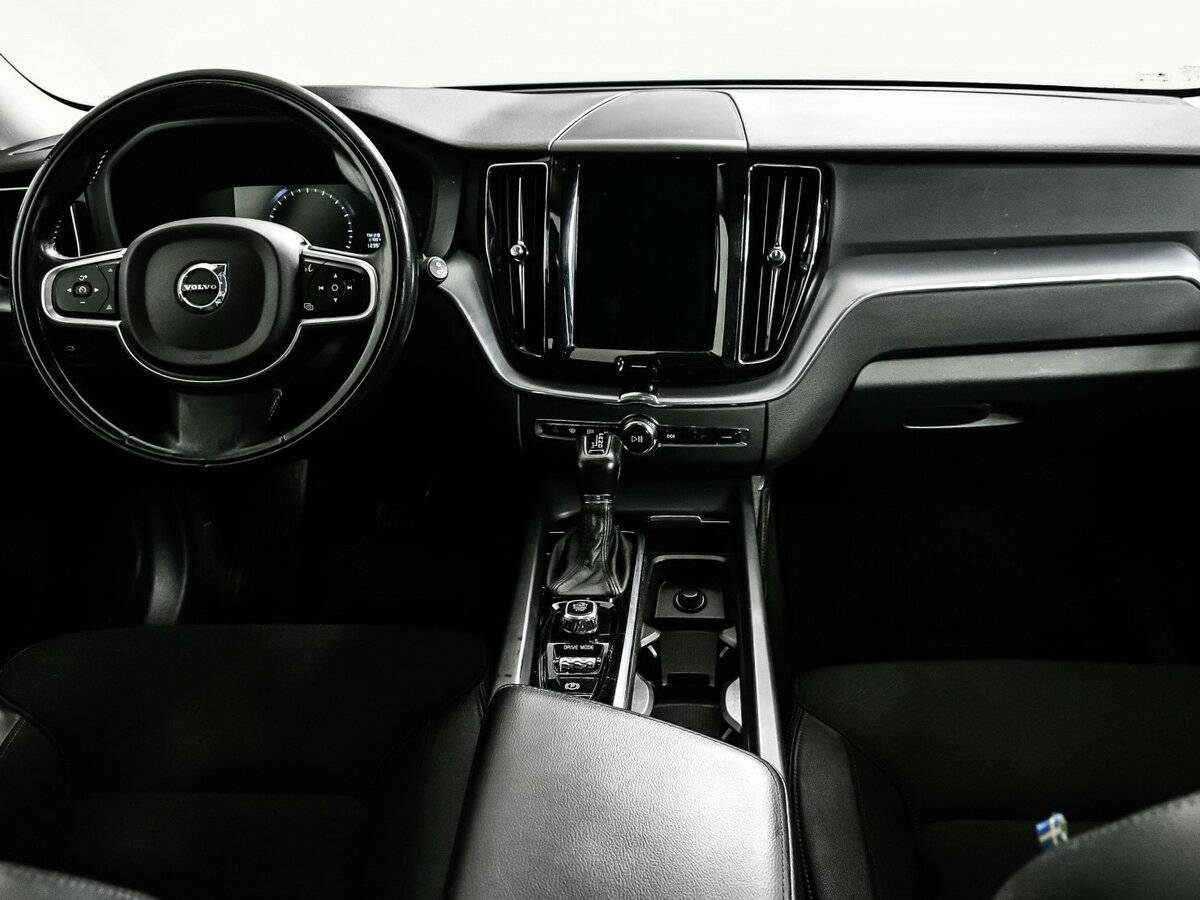 Volvo XC60 б/у, 2018, Автоматическая. Фото: #10