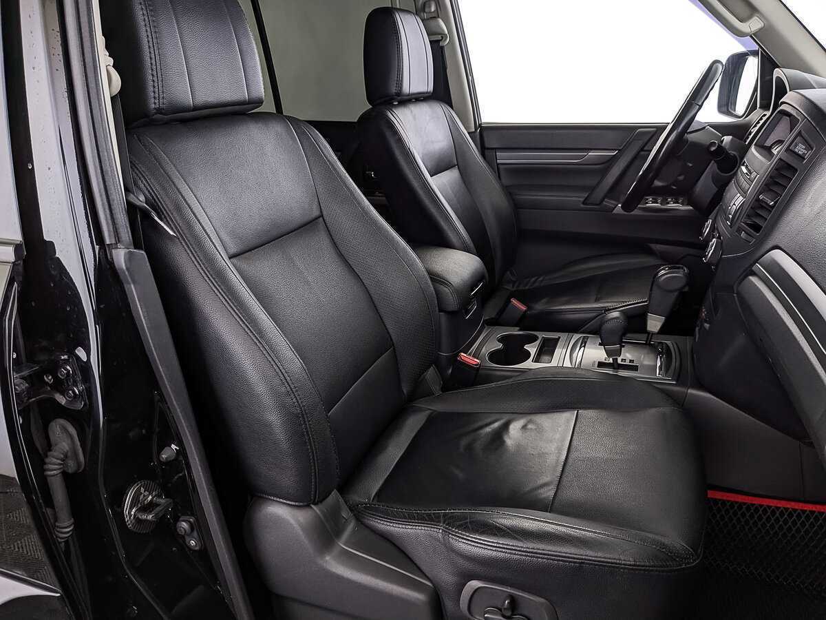 Mitsubishi Pajero б/у, 2013, Автоматическая. Фото: #23