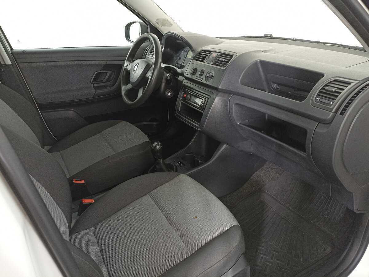 Skoda Fabia б/у, 2013, Механическая. Фото: #10