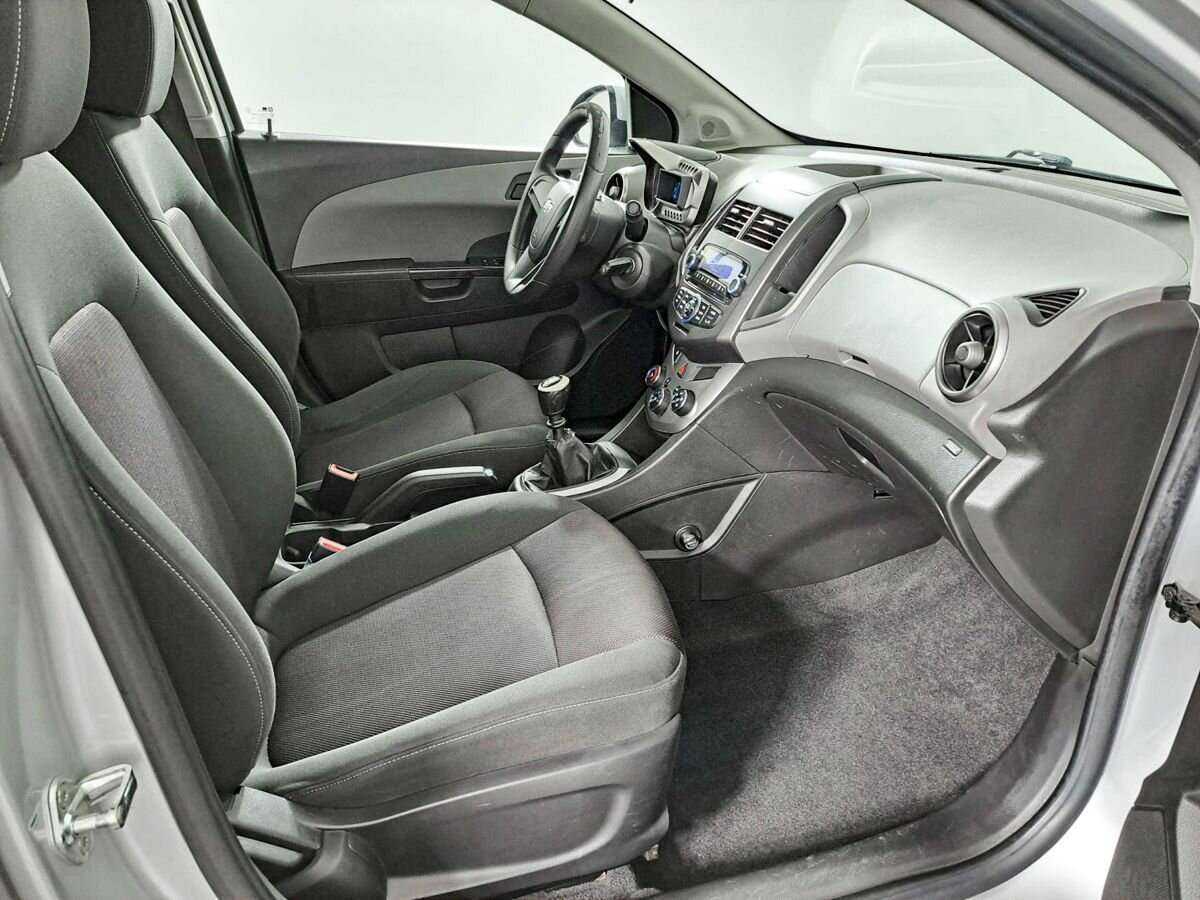 Chevrolet Aveo б/у, 2012, Механическая. Фото: #8