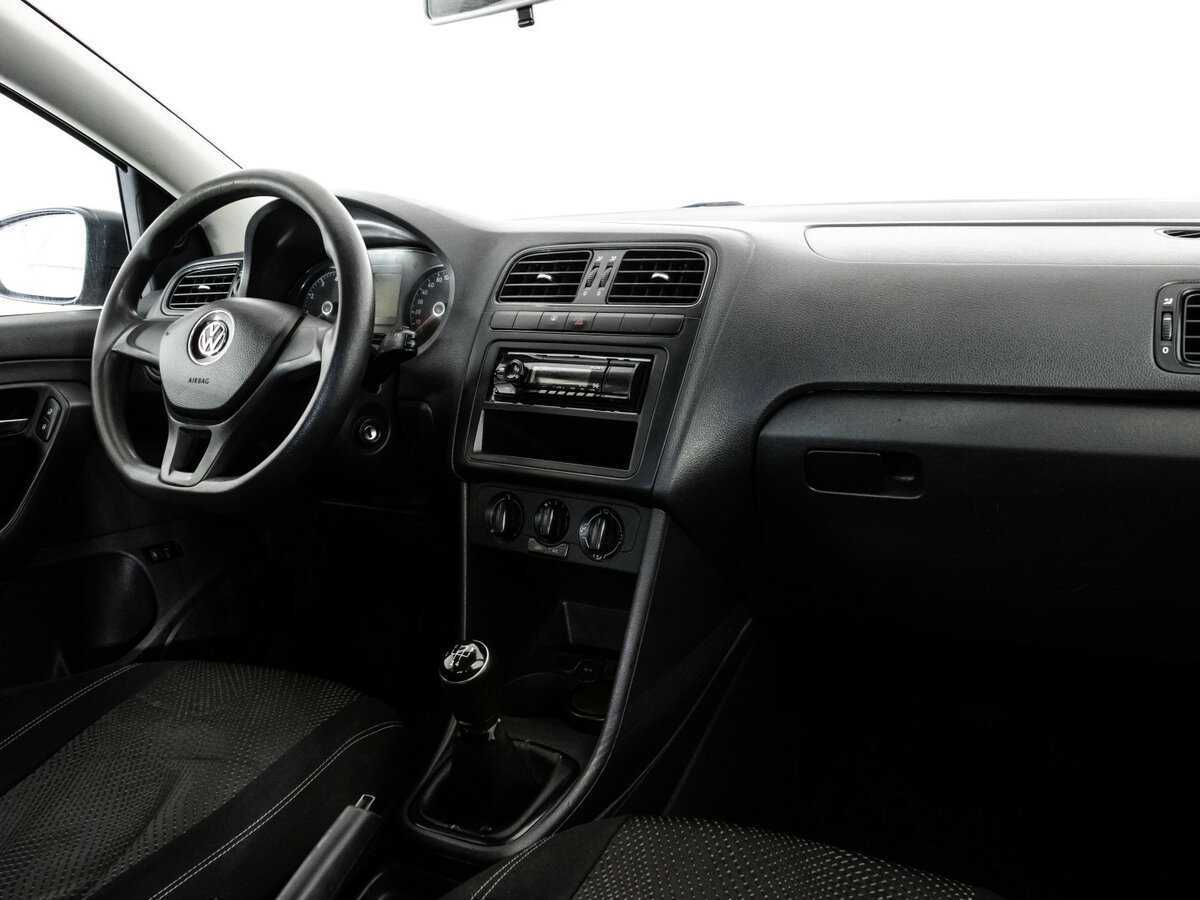 Volkswagen Polo б/у, 2017, Механическая. Фото: #6