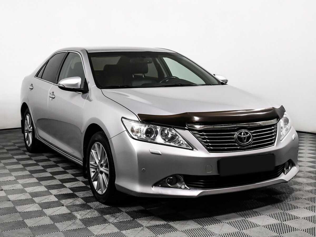 Toyota Camry б/у, 2014, Автоматическая. Фото: #2