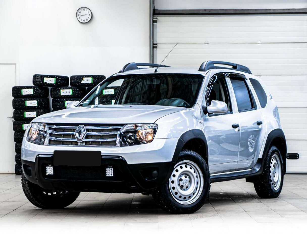 Renault Duster б/у, 2012, Механическая. Фото: #0