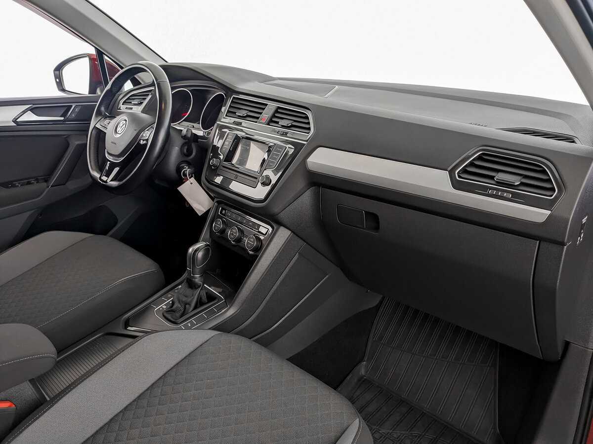 Volkswagen Tiguan б/у, 2017, Роботизированная. Фото: #8