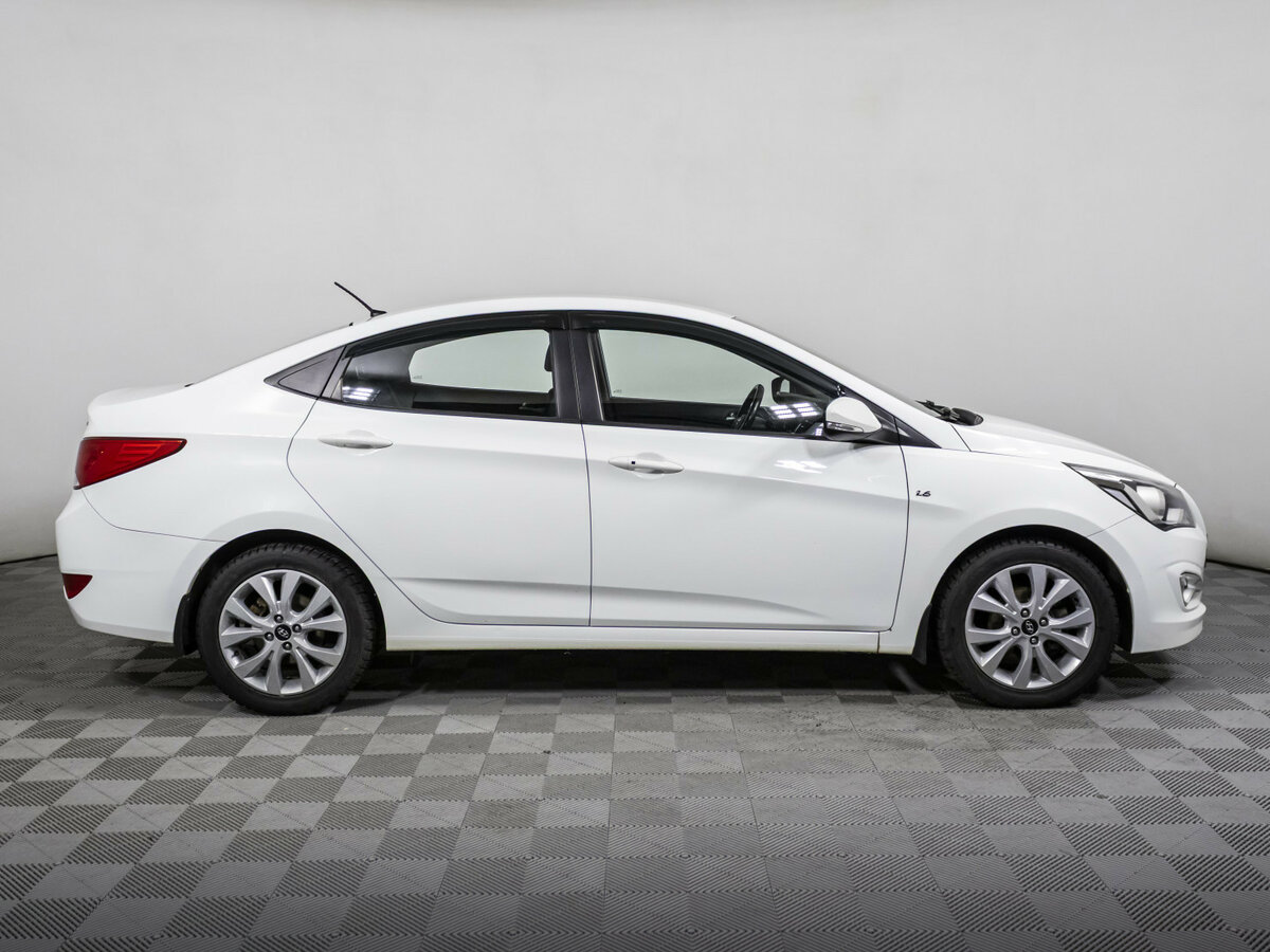 Hyundai Solaris б/у, 2015, Автоматическая. Фото: #3