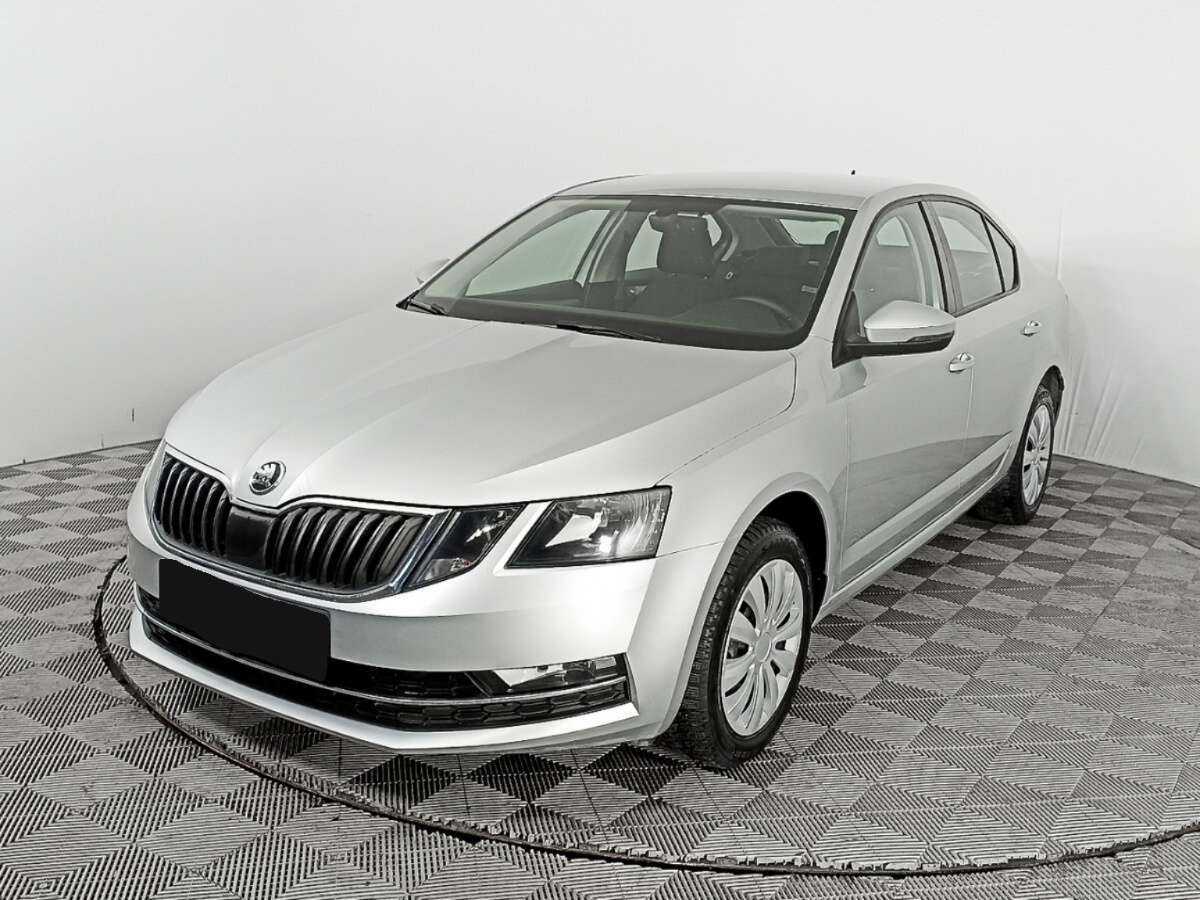 Skoda Octavia б/у, 2017, Механическая. Фото: #0