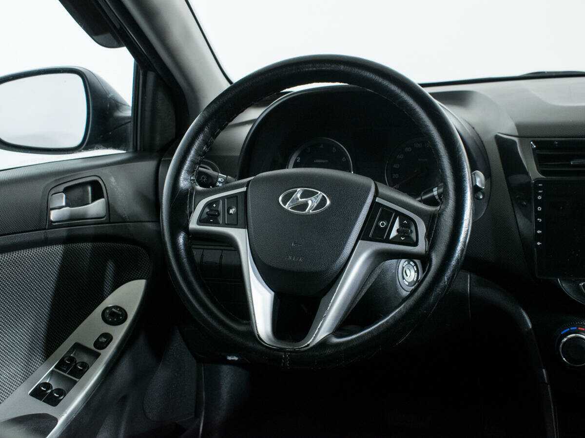Hyundai Solaris б/у, 2014, Автоматическая. Фото: #13