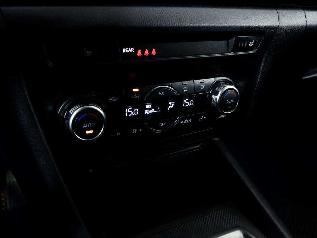 Mazda 3 б/у, 2013, Автоматическая. Фото: #11