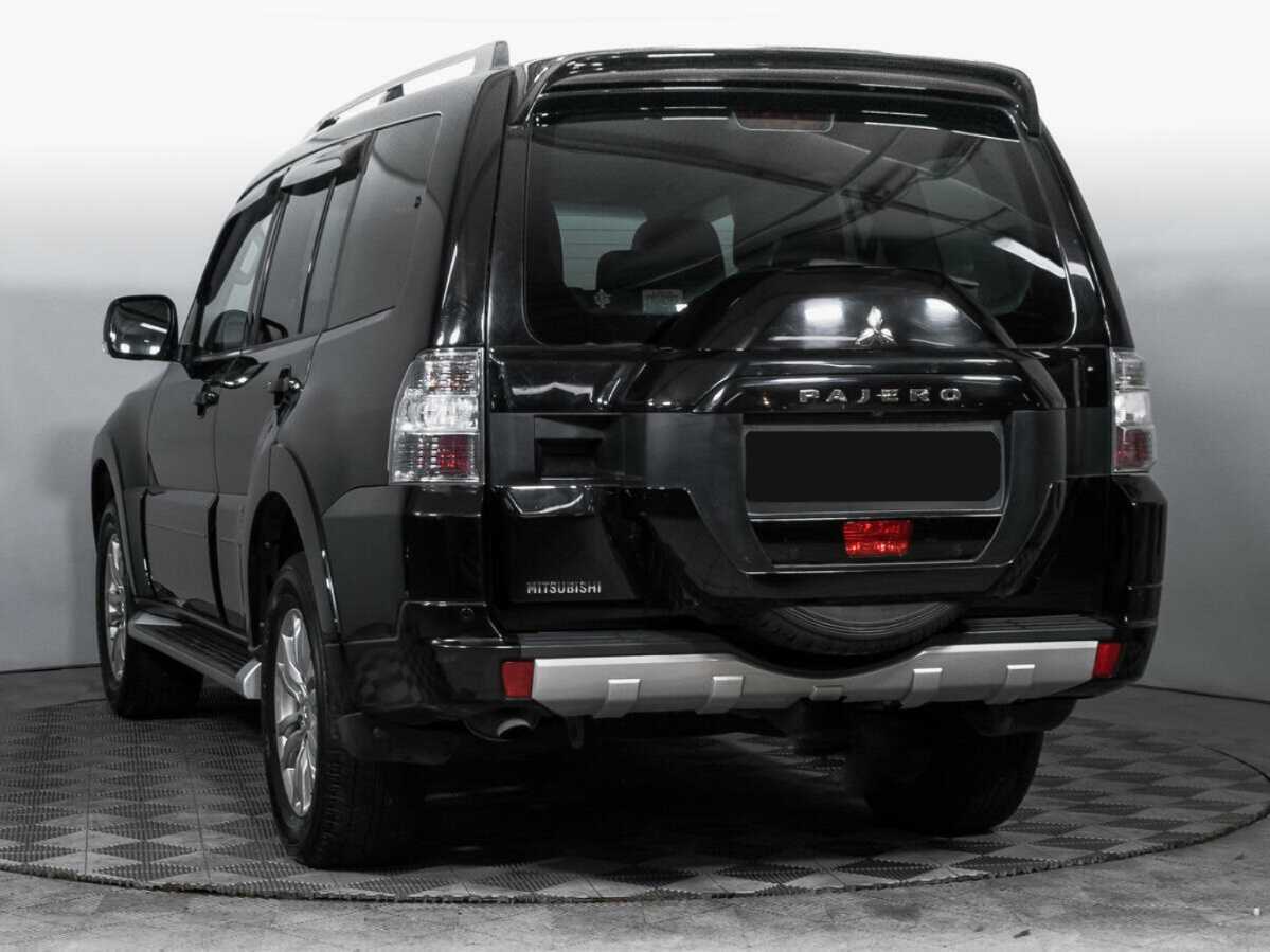 Mitsubishi Pajero б/у, 2017, Автоматическая. Фото: #6