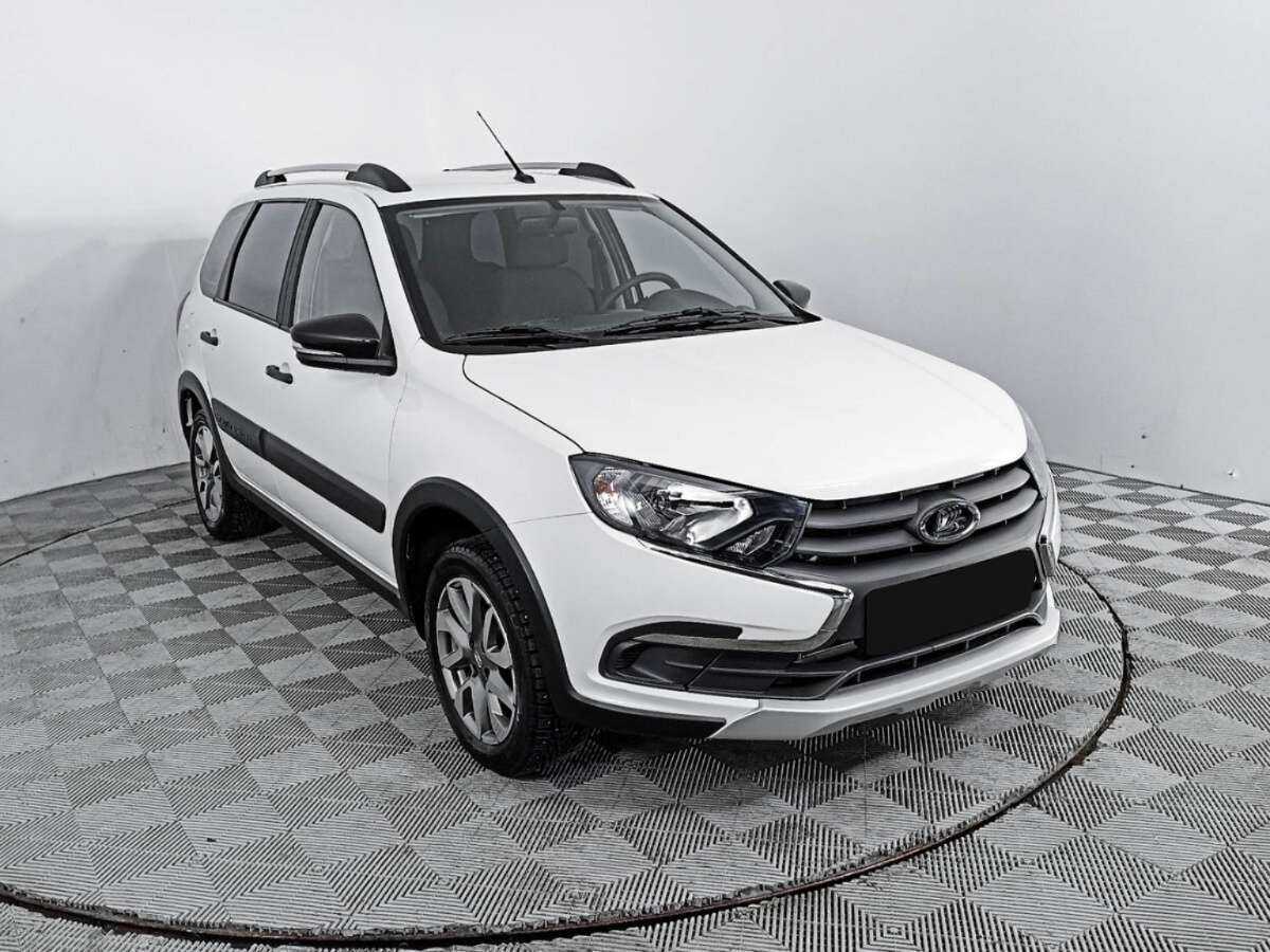 Lada (ВАЗ) Granta б/у, 2023, Механическая. Фото: #2