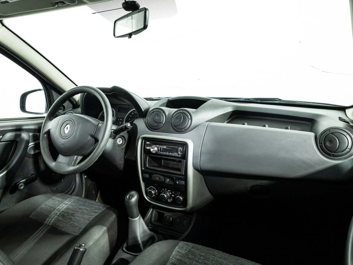Renault Duster б/у, 2014, Механическая. Фото: #6