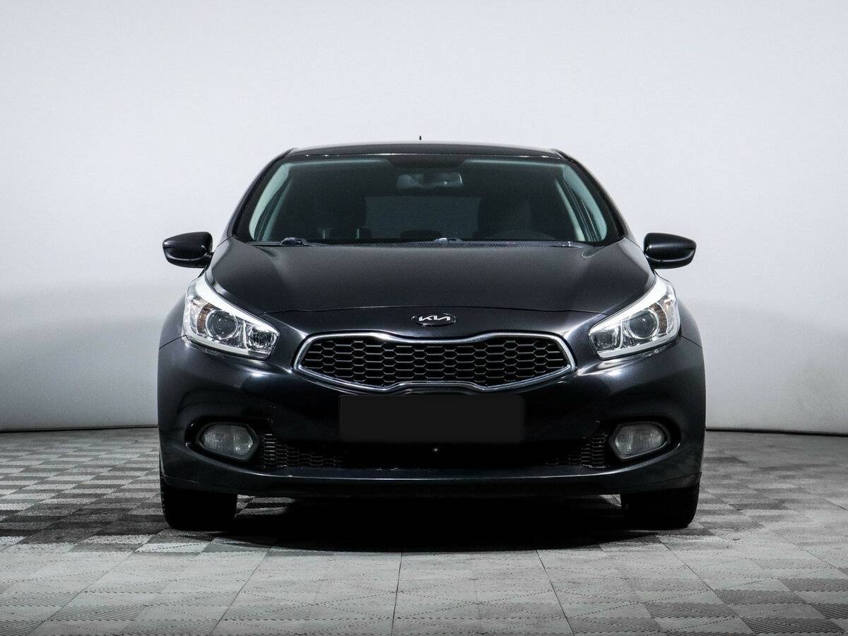 Kia Ceed б/у, 2015, Автоматическая. Фото: #1