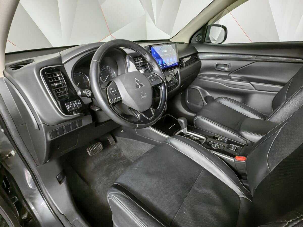 Mitsubishi Outlander б/у, 2017, Вариатор. Фото: #13