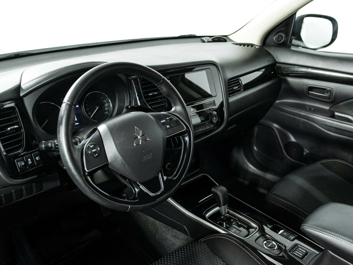 Mitsubishi Outlander б/у, 2019, Вариатор. Фото: #8