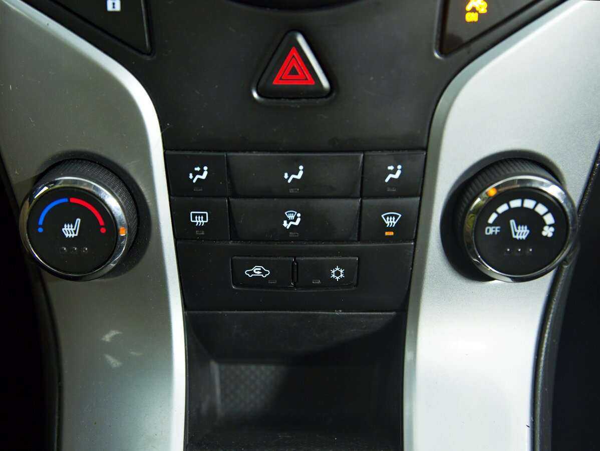 Chevrolet Cruze б/у, 2013, Механическая. Фото: #16