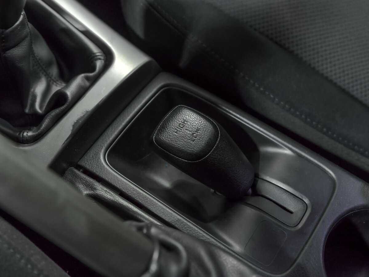 Subaru Forester б/у, 2012, Механическая. Фото: #11