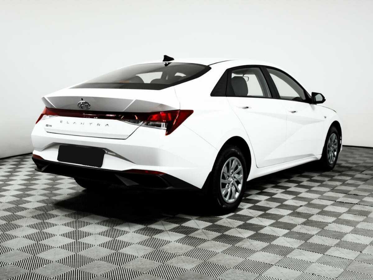 Hyundai Elantra б/у, 2022, Автоматическая. Фото: #4