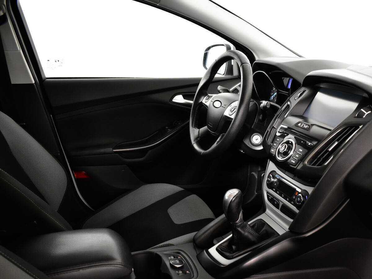 Ford Focus б/у, 2013, Механическая. Фото: #8