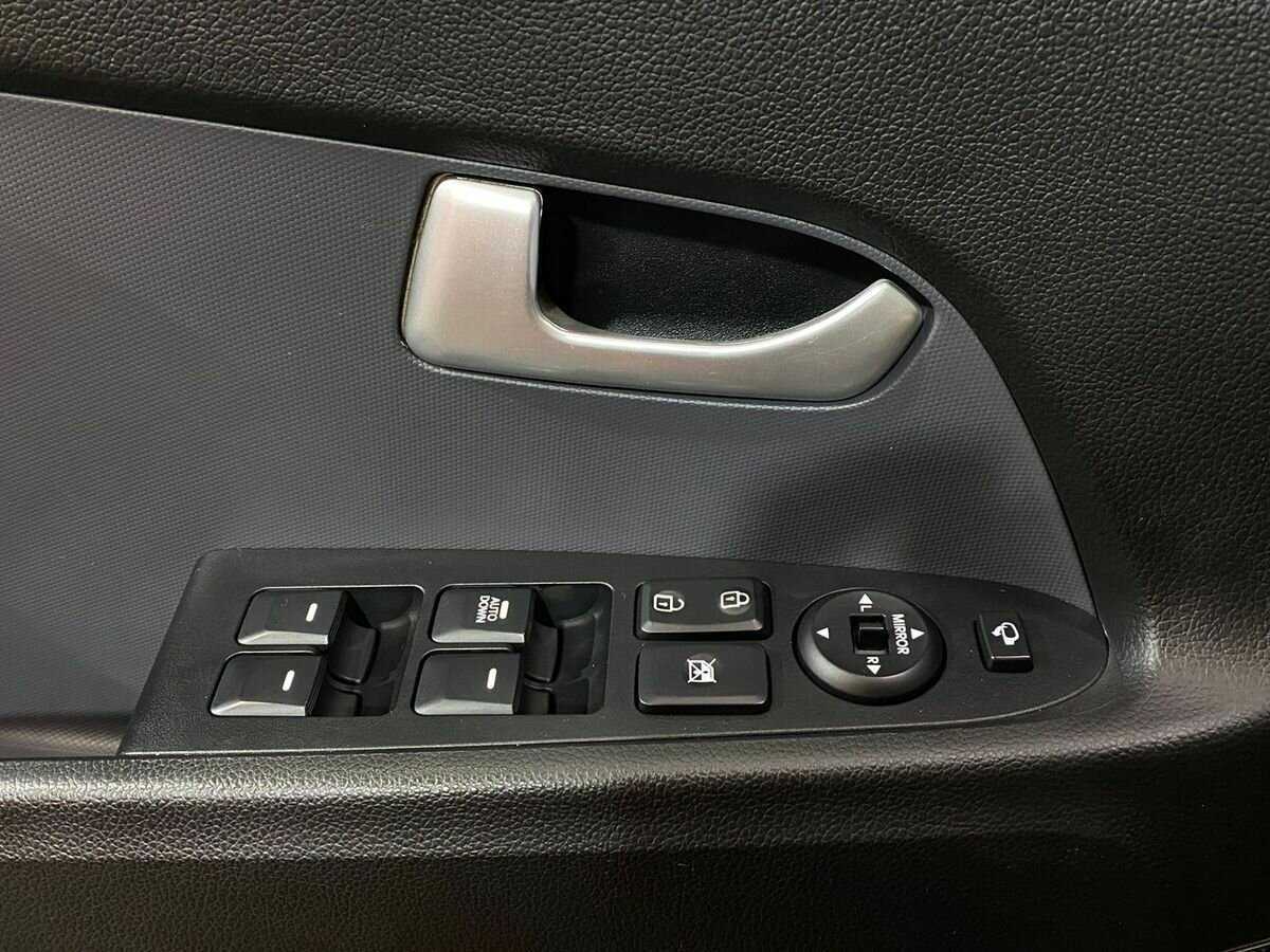 Kia Sportage б/у, 2013, Механическая. Фото: #12