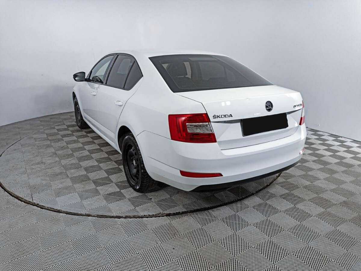 Skoda Octavia б/у, 2016, Механическая. Фото: #6