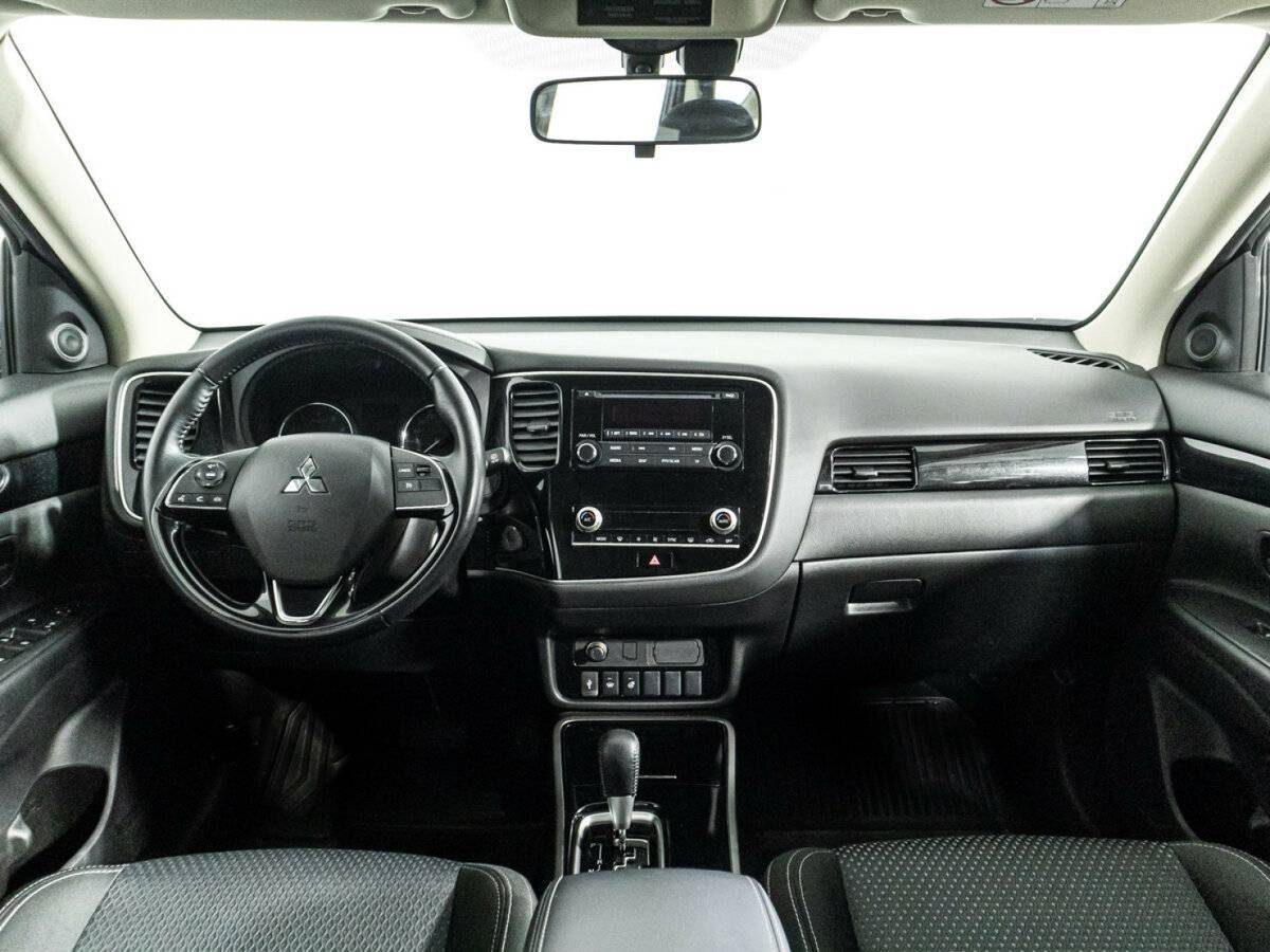 Mitsubishi Outlander б/у, 2022, Вариатор. Фото: #12