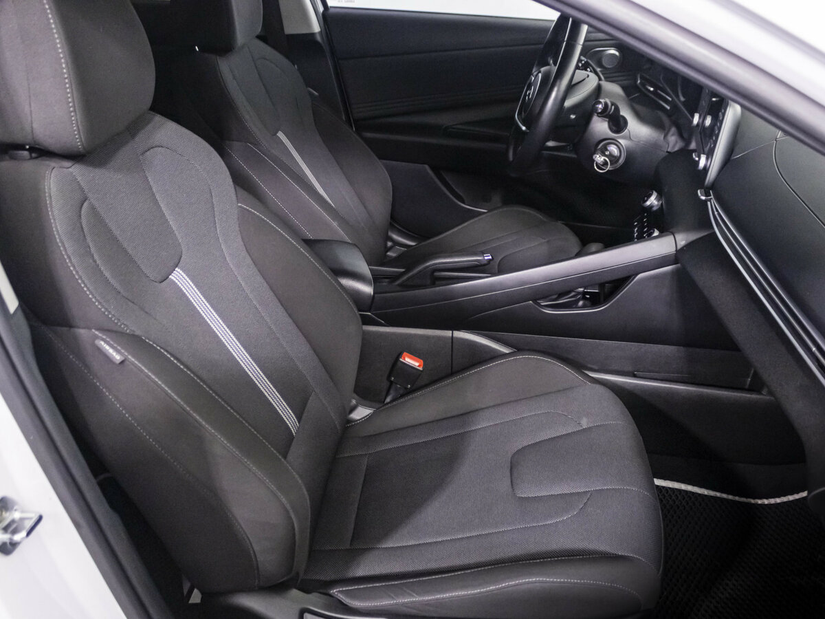 Hyundai Elantra б/у, 2021, Автоматическая. Фото: #8